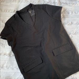 Figs Black Two Flap Pocket Scrub Top XXS